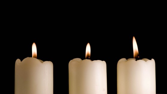 candles_lights_black_background_three_80670_3840x2160