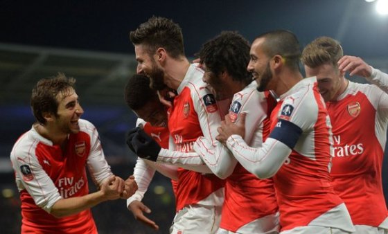 giroud-rocking-baby-celebration-march-2016